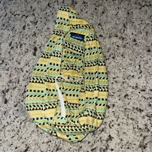 Kavu Rope Sling Bag Aztec Yellow Green Geo Print Embroidered Logo Zip Pocket